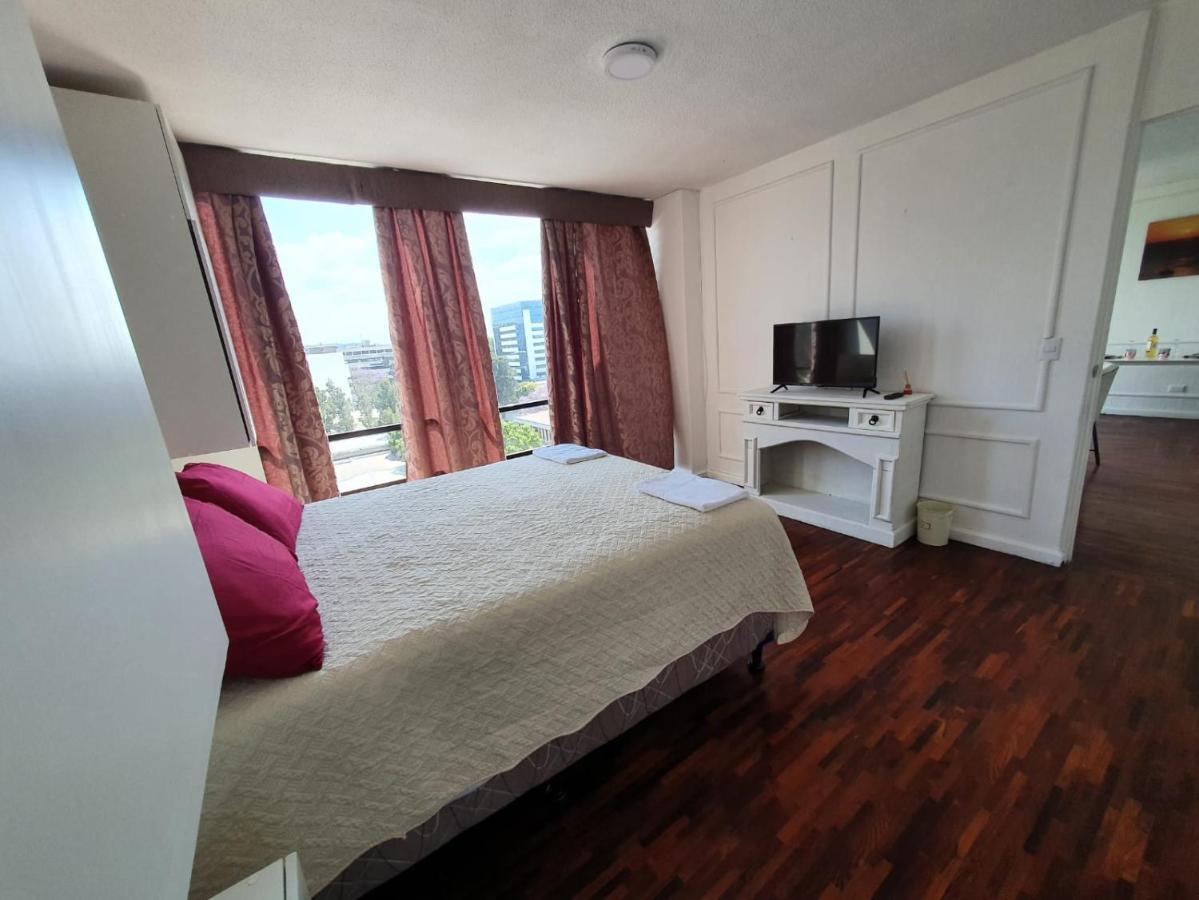 Apartamento Avenida Reforma Ciudad De Guatemala エクステリア 写真